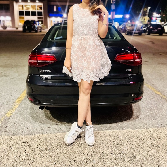 Barbie frock - Picture 3 of 4